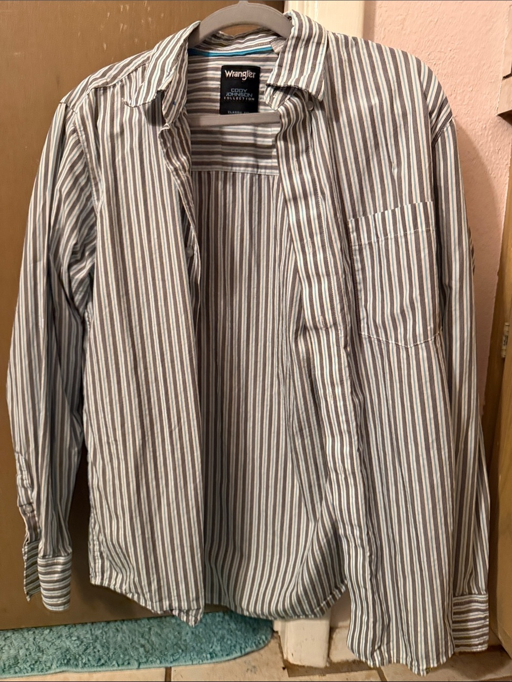 Wrangler Brown and White Striped Button-Down Shirt